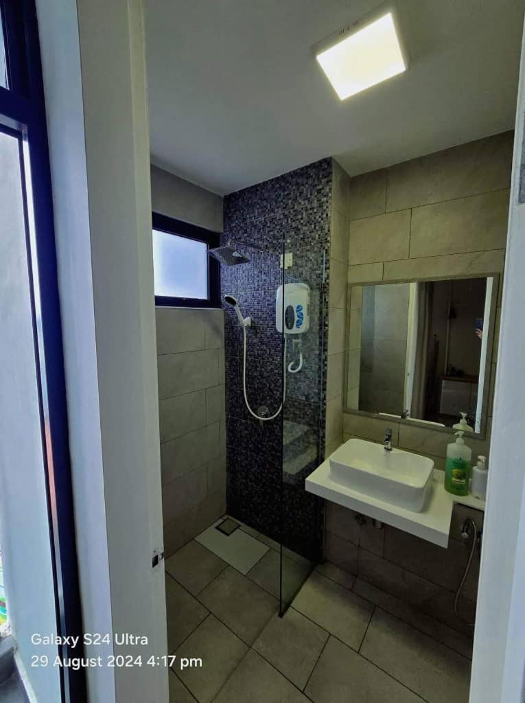 Apartment The Shore Sabah Center *